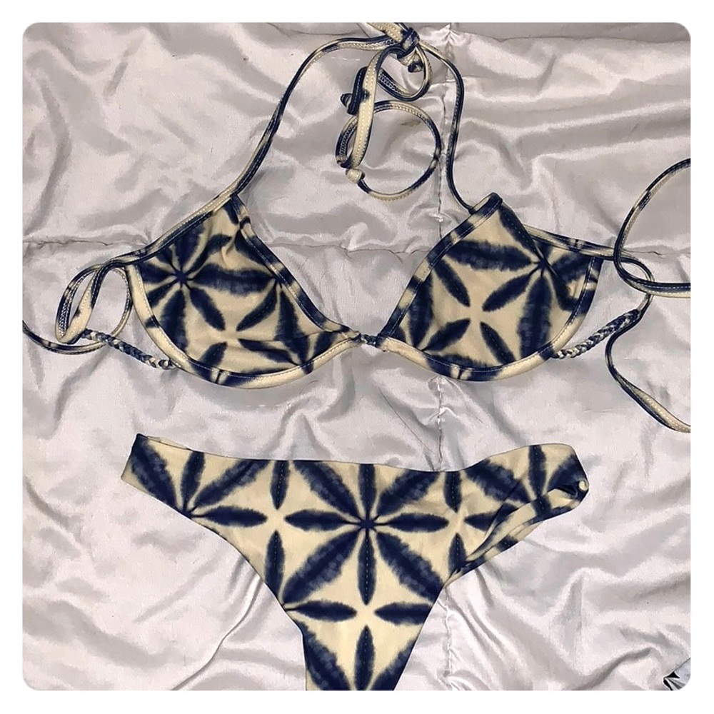 Stone Fox bikini set
